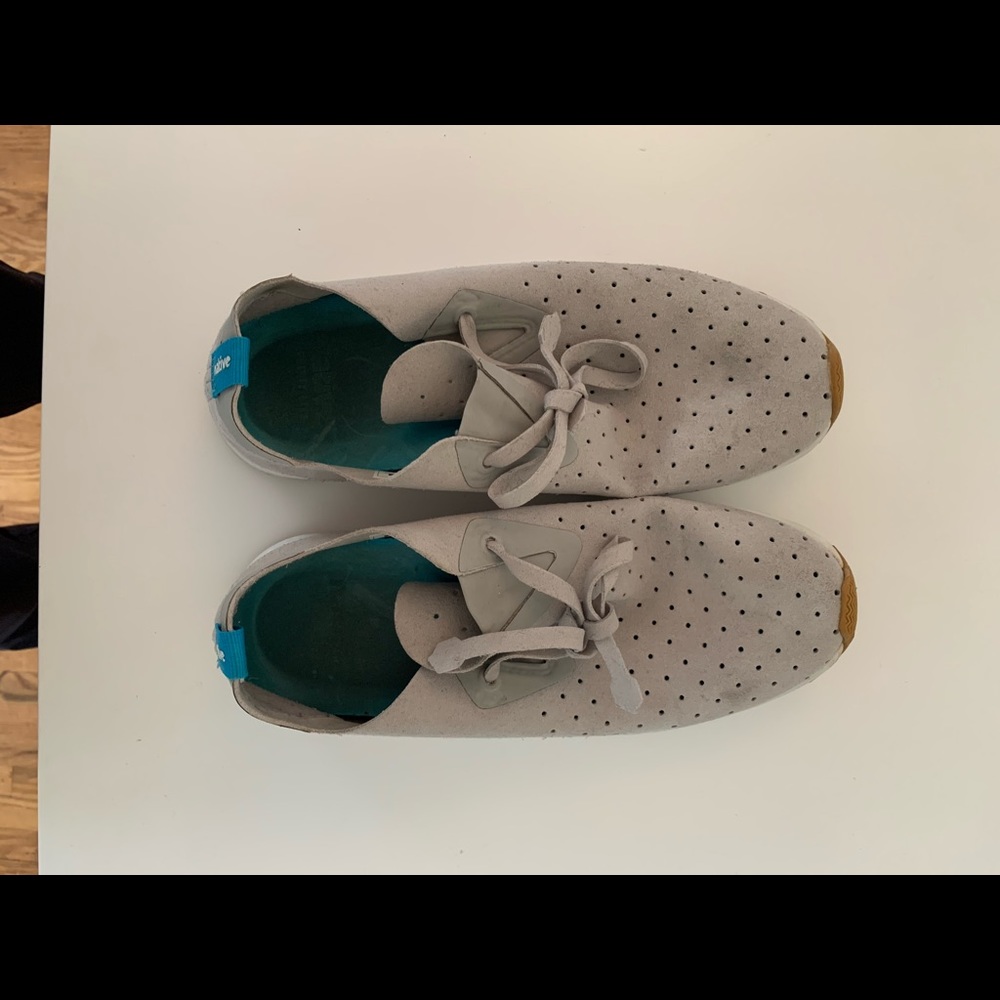 Native Shoes - Picture 2 of 3